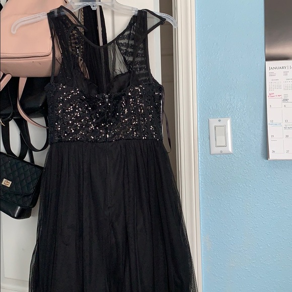 Sparkly Homecoming/ formal dress - Picture 5 of 8